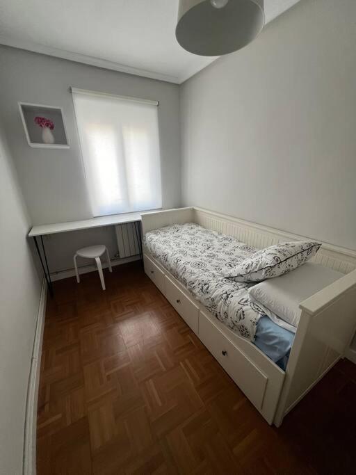 Piso Acogedor Cerca Del Centro. Apartment Burgo Екстериор снимка